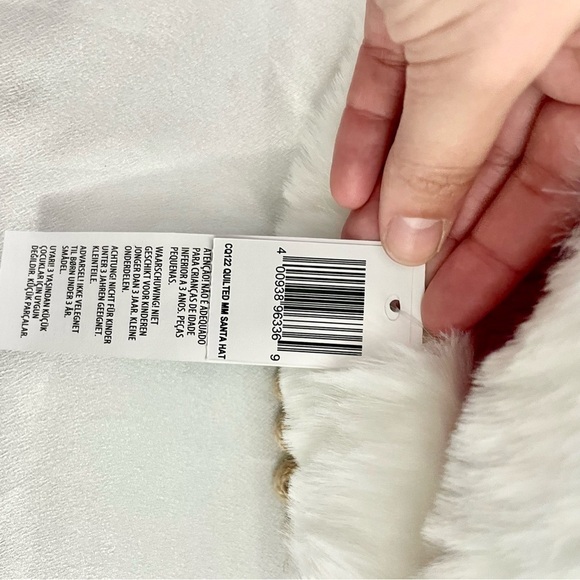 NWT Disney Mickey Mouse Quilted Santa Hat Christmas Holiday - Picture 3 of 4